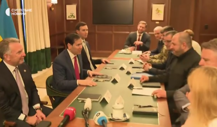 У США стартувала зустріч делегацій щодо мирного плану для України